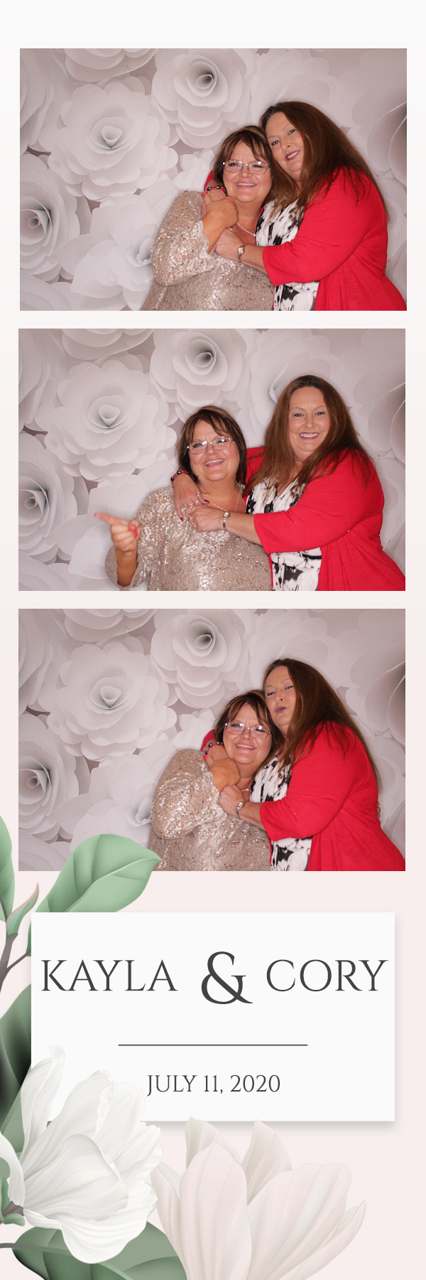 Kayla and Cory Wedding | View more photos from the event at gallery.photoboothbillings.com/u/PhotoBoothBillings/Kayla-and-Cory-Wedding
